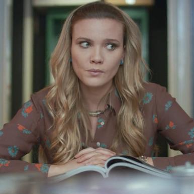 时尚女王莫妮卡EP2安卓汉化版：尽享华丽装扮与精彩剧情的完美结合