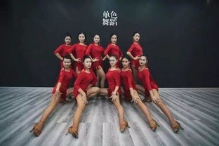 (一起来跳舞舞蹈视频)一起来跳舞原唱，快乐的节奏让我们一同舞动起来吧