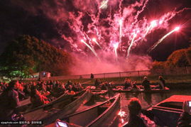 (光影的照片)在光影的交错中,简约又绚烂的美——探寻光影图片的魅力 (光影的照片)在光影的交错中,简约又绚烂的美——探寻光影图片的魅力