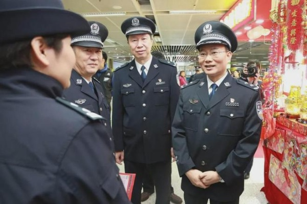 (特勤局局长是副厅长吗)特勤局新局长引领改革风潮，吹捧不绝